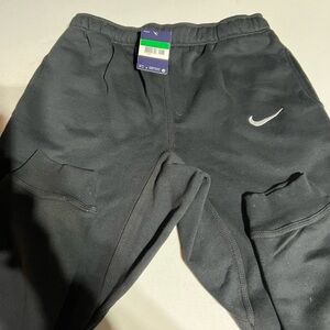 Men’s Nike XL (L) Tapered sweatpants